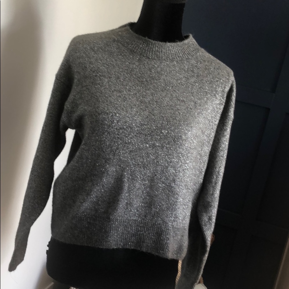 H/M sweater Holiday